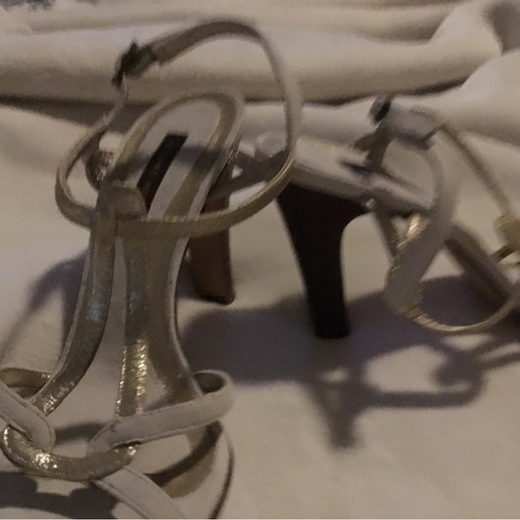 SOLD…..Evening shoes - Picture 8 of 8